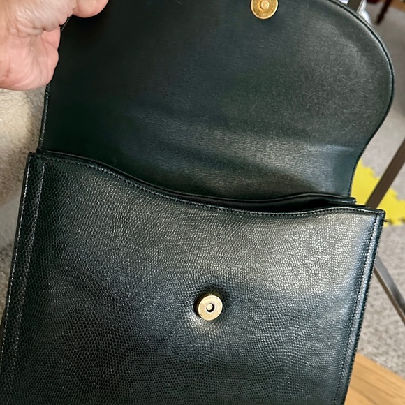 Authentic vintage Givenchy hand bag - Picture 4 of 8